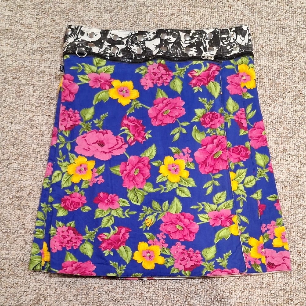 Zand Amsterdam Reversable Wrap Midi Skirt